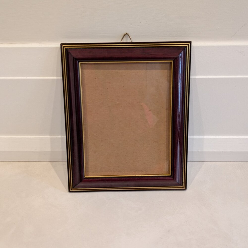 Vintage gold and black frame 8 x 6.5 inches